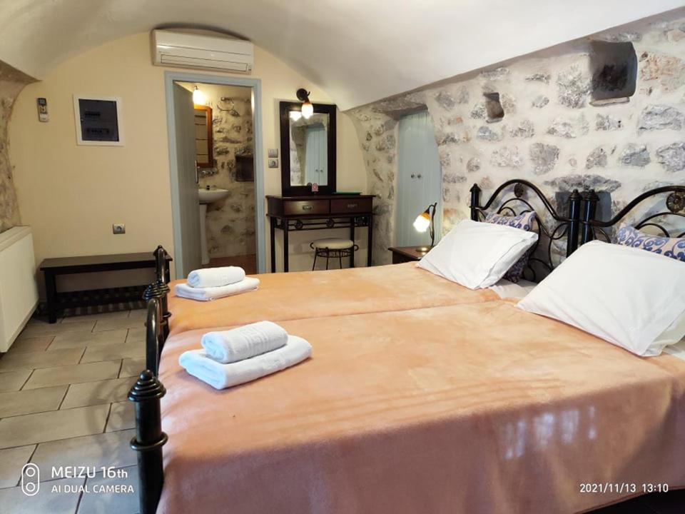 Petrounis Hotel Areopoli Exterior photo